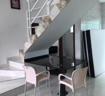 Caioba Casa | Sobrado doce lar