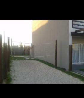 Arroio Teixeira Casa | Sobrados com suíte e sacada vista ao mar