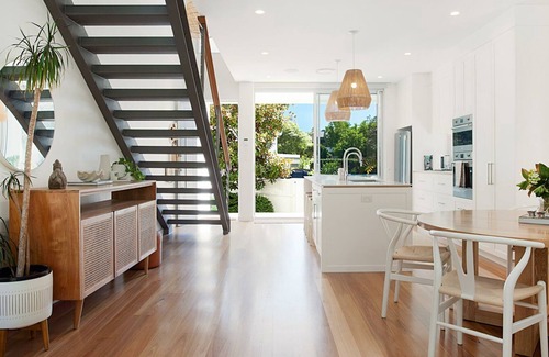 Clovelly Casa | SoCal House Clovelly IH