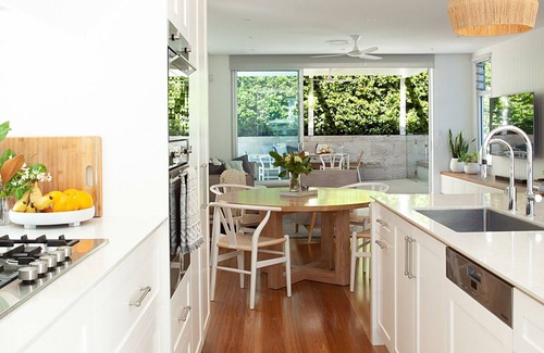 Clovelly Casa | SoCal House Clovelly IH