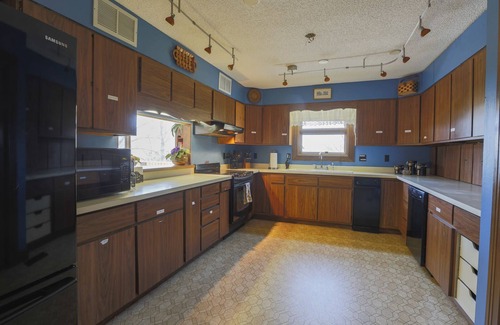 Barnardsville Casa | VISTAS, PRIVACIDAD, COMODIDAD, Tina caliente, 8 acres, Se aceptan mascotas