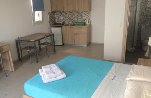 Milatos Beach Apartamento | Socrates Apartmens & Restaurant
