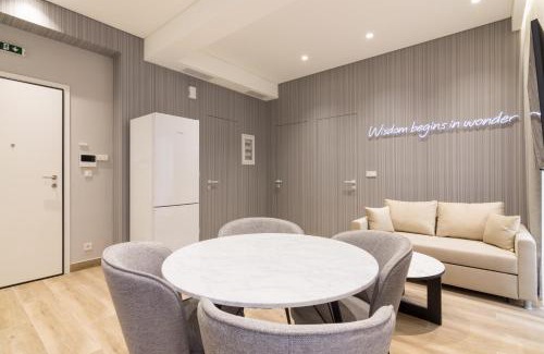 Omonia Apartamento | Socrates Fully Equipped Apartments with Unique Design
