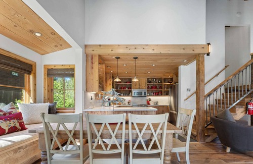Serene Lakes Casa | Soda Springs 3BR Ski & Lake Retreat