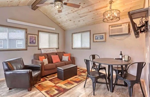 Keystone Cabina | Soder Cabin Summary: