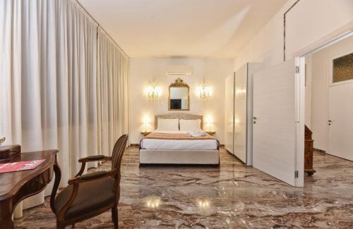 Castello Apartamento | Soderini Splendor: First Floor Palazzo Charm at Castello Square