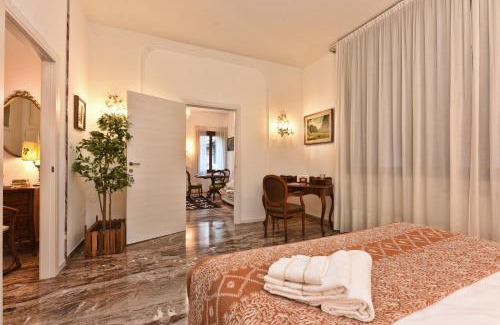 Castello Apartamento | Soderini Splendor: First Floor Palazzo Charm at Castello Square