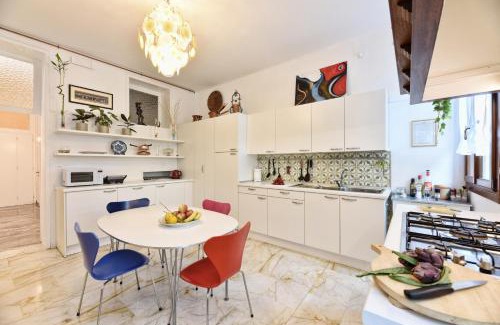 Castello Apartamento | Soderini Splendor: First Floor Palazzo Charm at Castello Square