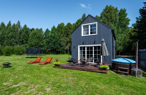 Priekule Casa | Sodyba pas Brolius - Mažasis Namelis - Entire Barn House 85m2