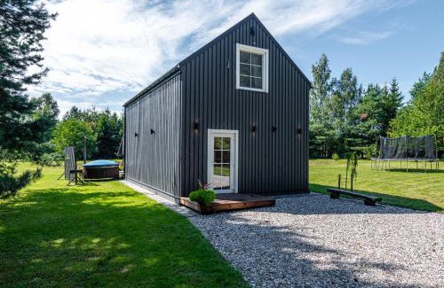 Priekule Casa | Sodyba pas Brolius - Mažasis Namelis - Entire Barn House 85m2