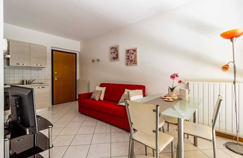 Como Apartamento | Sofia House Garden and Private Garage