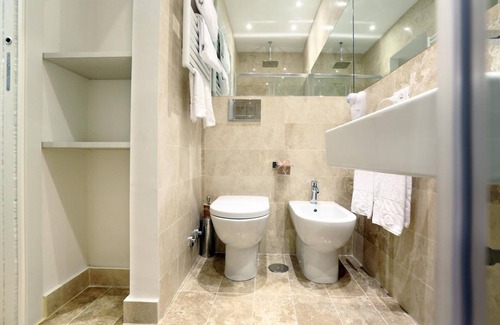Rione XVIII Castro Pretorio Casa | Sofia's Suites Guesthouse