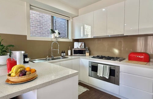 Camberwell Casa | Soft Modern Glamour in the Heart of Camberwell