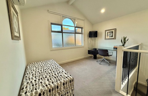 Camberwell Casa | Soft Modern Glamour in the Heart of Camberwell
