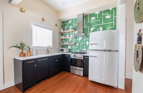 Radcliffeborough Casa | ✰ SOHO HOUSE ✰ Prime Location! Walk to Anything!