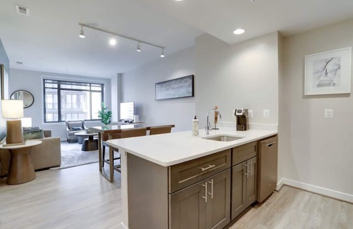 Radnor - Fort Myer Heights Apartamento | Sojourn | Courtland Towers