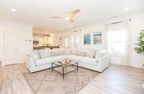 East Ocean View Casa | Sojourn Mi Kai The Crib 4 BR Family House