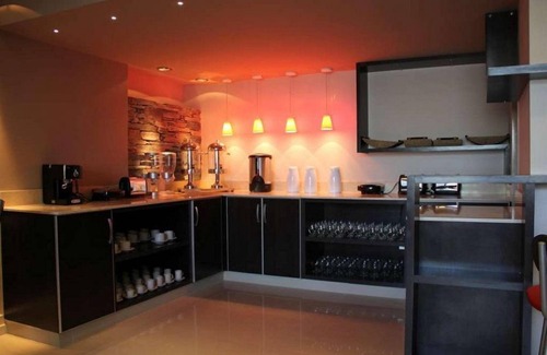 Nueva Córdoba Hotel | Sol de Piedra Suites & Apart