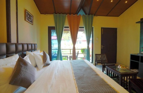 Shyamkhet Hotel | Sol Glow Resort