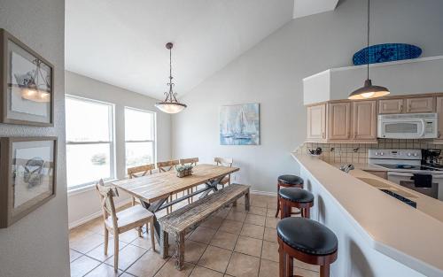 Sand Point Casa | Sol Searcher