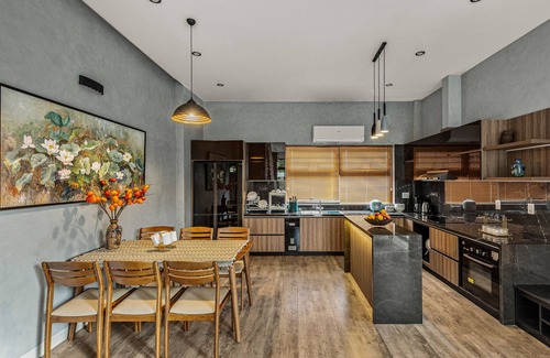 Son Tra Villa | Sol Villa 4BR near Han River