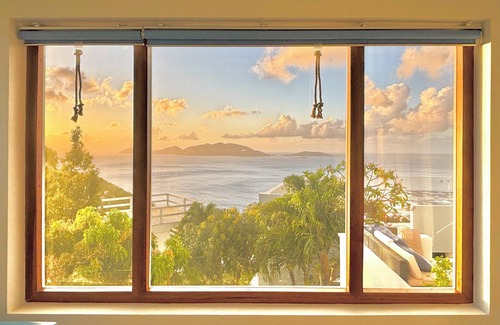 Cart Path Villa | Solace Villa - 5 bedroom with pool and tropical gardens in Apple Bay, Tortola