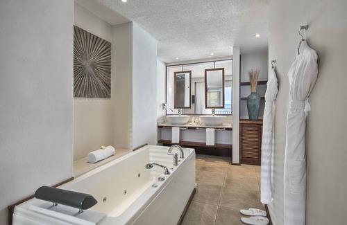 Belle Mare Complejo | Solana Beach - Adults Only