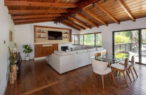 Solana Beach Casa | Solana Beach House! Minutes to Dog Beach & Cedros