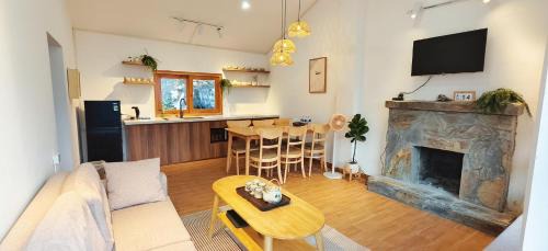 Sa Pa Casa | Solana Villa Sa Pa - 2 BR, mountain view, 5 min to Sun plaza