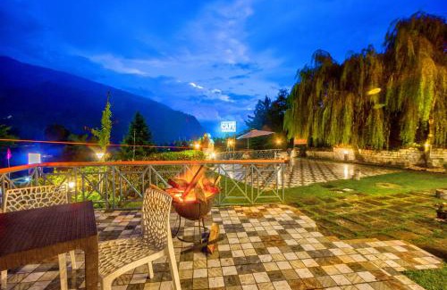 Burwa Casa | Solang Cottage By Snow City Farm