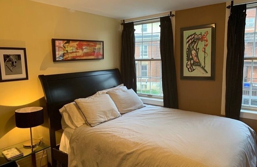 Kingston Casa | Solar Eclipse Special: Home in Downtown Historic Kingston