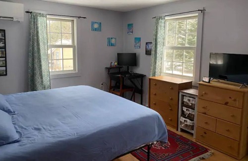 Waterbury Center Casa | Solar Powered & Centrally Located Waterbury Home