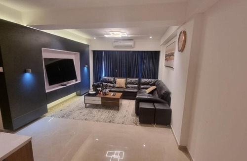 Legon Apartamento | Solaris by Cozy
