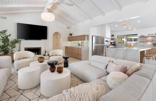 Racquet Club West Casa | Solaris - Modern Mediterranean Estate with Pool, Spa and Fire Pit