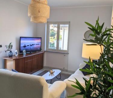 Marina di Davoli Apartamento | Sole di Davoli - Three Bedroom Apartment