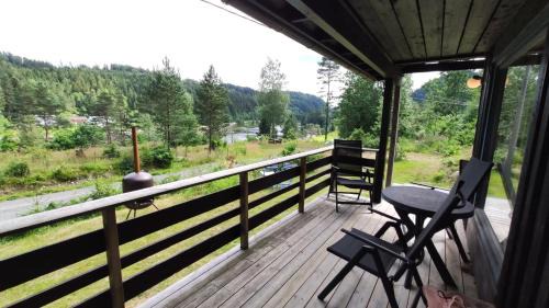 Birkeland Cabina | Solheim. Hytte med 2 soverom