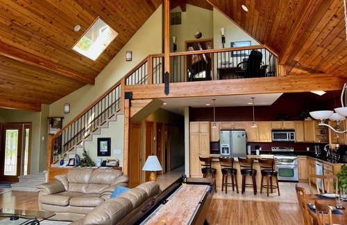 Port Angeles Casa | Magníficas vistas del parque olímpico Mountain & Elwha River 2672sf home