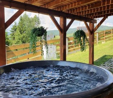 Rycerka Dolna Casa | Solna Chata-dom na wyłączność Grota solna, balia, sauna, basen