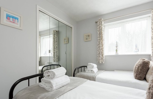 Poole Cabaña | Solstice