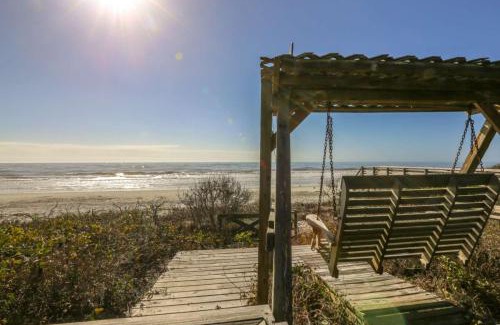 Folly Beach Casa | Someplace Else