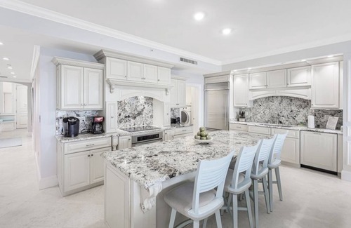 Marco Island Condominio | Somerset 904 Marco Island Vacation Rental 3 Bedroom Condo by Redawning