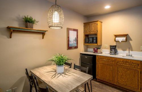 Ephraim Hotel | Somerset Inn & Suites