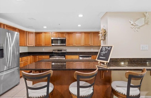 Ocean City Condominio | Somerset on 2nd - Gorgeous Condo right on the Historic OCMD Boardwalk!