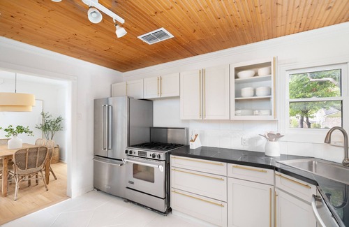 Northeast Dallas Casa | Somerville Cottage
