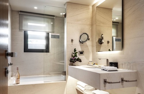 Vouliagmeni Hotel | Somewhere Boutique Hotel Vouliagmeni