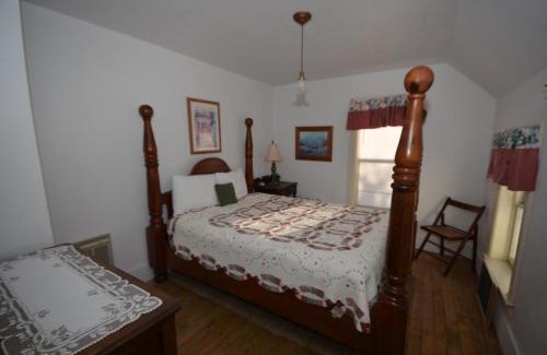 Cedar Casa | Somewhere In Time