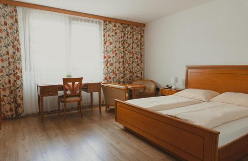 Innsbruck Hotel | Sommerhotel Karwendel