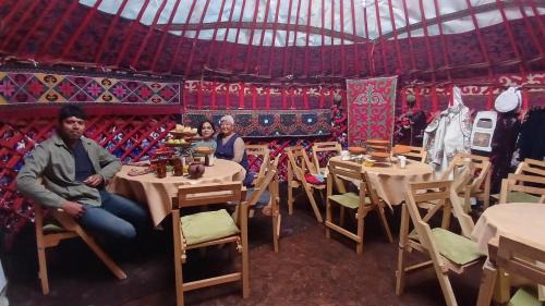Naryn Region Casa | Son-Kul lake yurt camp Mirbek