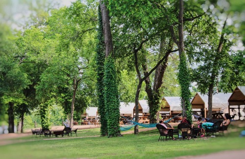 Prairie Lea Cabina | Son's River Ranch Glamping Cabin 8