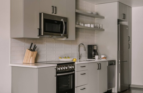 Jefferson Park Apartamento | Sonder at Skyline | One-Bedroom Apartment